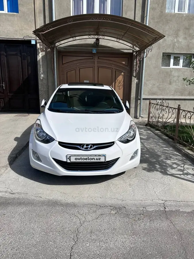 Hyundai Elantra 2013 — 4