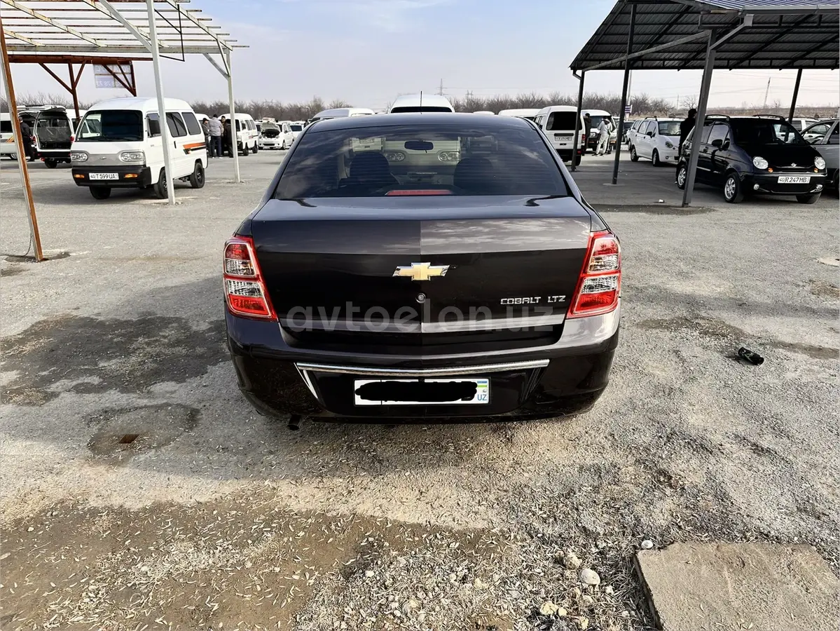 Chevrolet Cobalt — 3