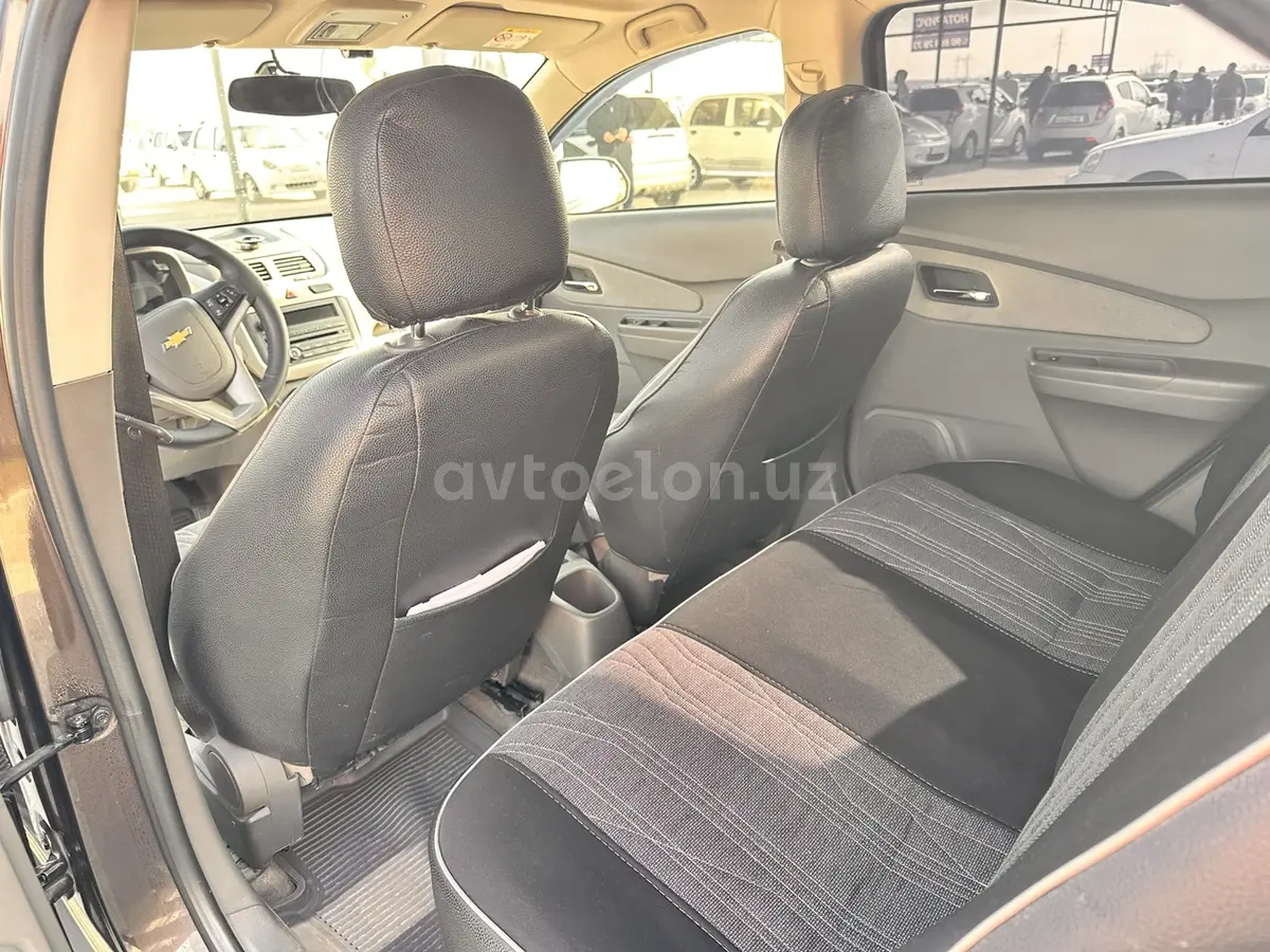 Chevrolet Cobalt — 5