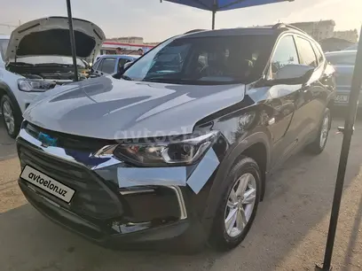 Черный Chevrolet Tracker, 3 позиция 2022 года, КПП Автомат, в Ташкент за 14 900 y.e. id6713499