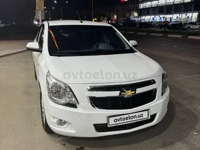 Белый Chevrolet Cobalt, 4 позиция 2022 года, КПП Автомат, в Ташкент за 12 100 y.e. id4973533