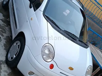 Белый Chevrolet Matiz, 2 позиция 2002 года, КПП Механика, в Коканд за 3 200 y.e. id4996445