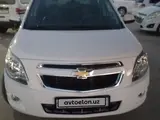Белый Chevrolet Cobalt, 4 позиция 2022 года, КПП Автомат, в Нурафшон за 12 500 y.e. id5232849, Фото №1