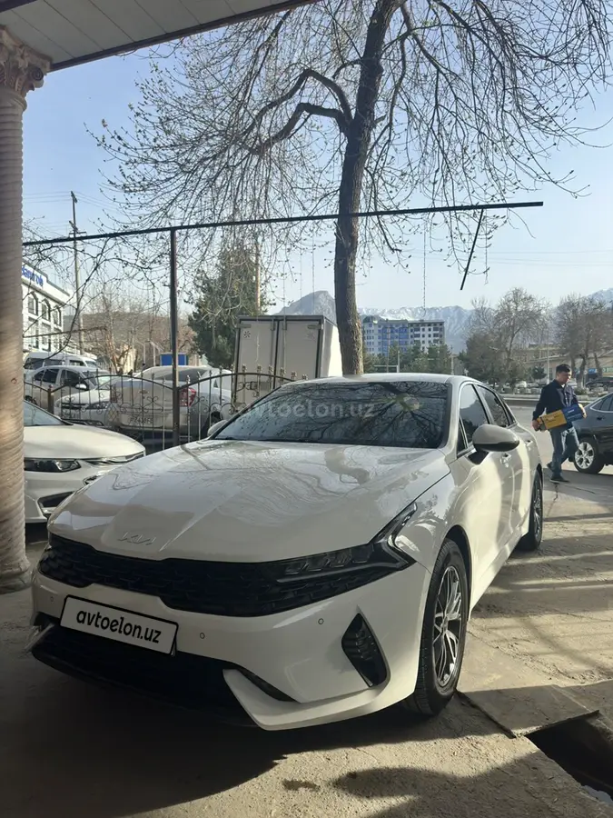 Kia K5