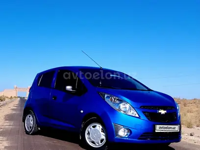 Тё̀мно-си́ний Chevrolet Spark, 2 позиция 2014 года, КПП Механика, в Хивинский район за 6 000 y.e. id4982503