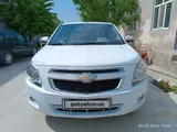 Белый Chevrolet Cobalt, 4 позиция 2021 года, КПП Автомат, в Ташкент за ~10 678 y.e. id5035118, Фото №1