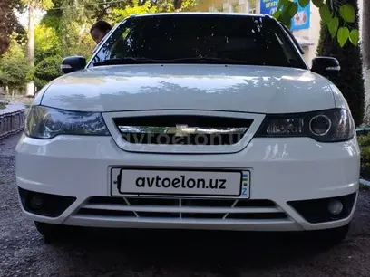 Белый Chevrolet Nexia 2, 2 позиция SOHC 2015 года, КПП Механика, в Ташкент за 6 600 y.e. id4990135