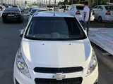 Белый Chevrolet Spark, 3 позиция 2019 года, КПП Механика, в Наманган за 7 200 y.e. id5229623, Фото №1