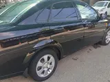 Черный Chevrolet Gentra, 3 позиция 2022 года, КПП Автомат, в Джизак за 13 800 y.e. id5217564, Фото №1