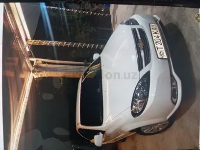 Белый Chevrolet Gentra, 2 позиция 2023 года, КПП Механика, в Навои за 13 000 y.e. id6420308