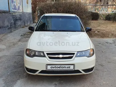 Молочный цвет Chevrolet Nexia 2, 3 позиция DOHC 2010 года, КПП Механика, в Ташкент за 5 800 y.e. id4985274