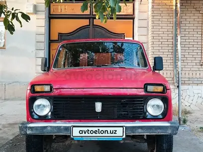 Красный ВАЗ (Lada) Нива 1980 года, КПП Механика, в Самарканд за ~1 582 y.e. id5170469