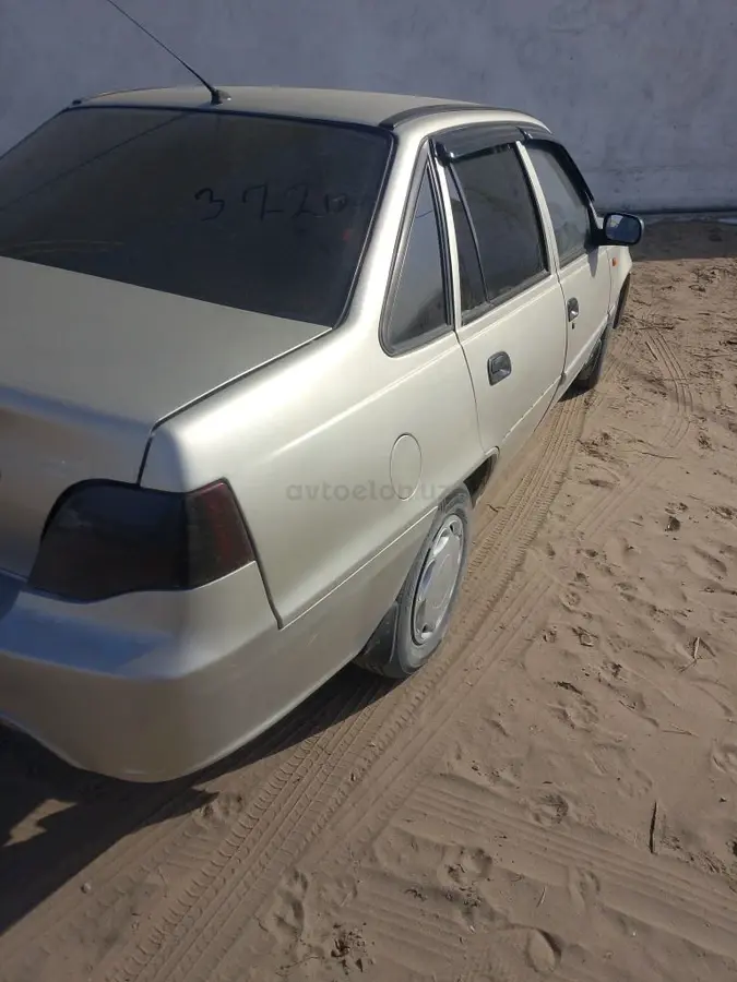 Daewoo Nexia II — 3