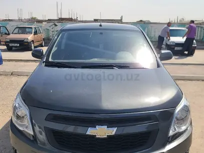 Белый Chevrolet Cobalt, 2 позиция 2021 года, КПП Механика, в Навои за ~9 607 y.e. id6410390