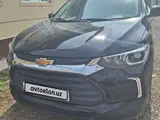 Белый Chevrolet Tracker, 2 позиция 2023 года, КПП Автомат, в Ташкент за 17 000 y.e. id5026007, Фото №1