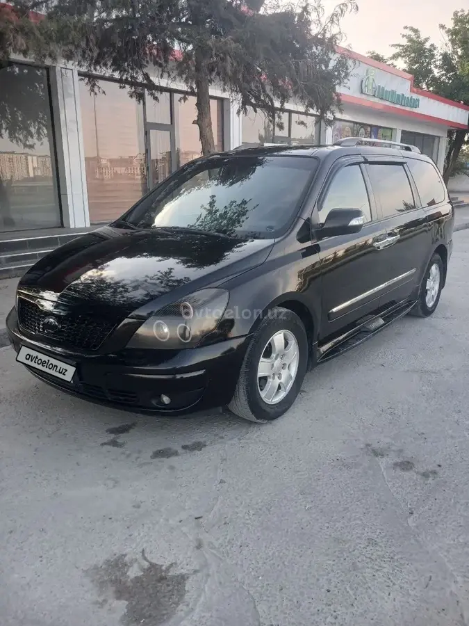 Kia Carnival — 2
