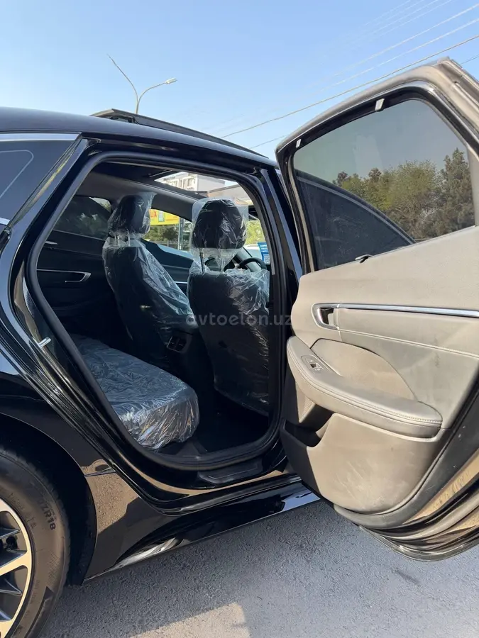 Hyundai Sonata — 10