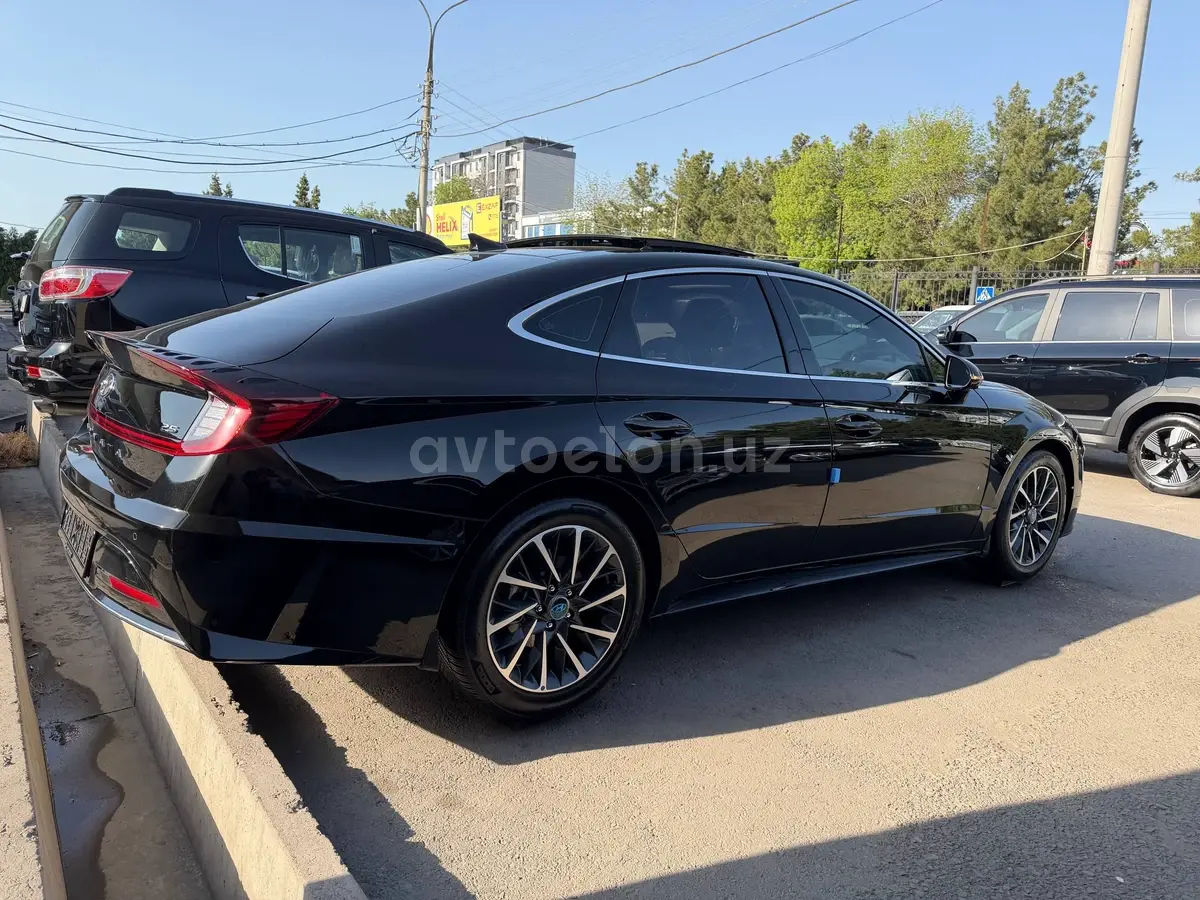 Hyundai Sonata — 6