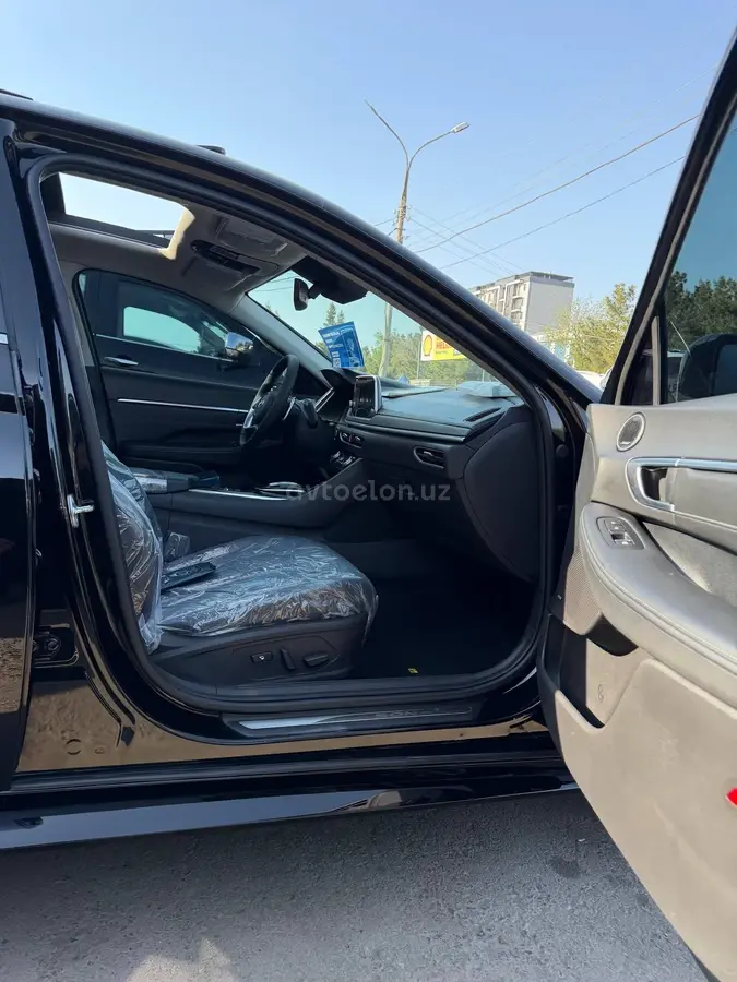 Hyundai Sonata — 8