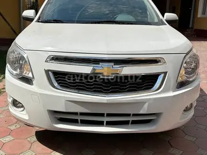 Белый Chevrolet Cobalt, 4 позиция 2024 года, КПП Автомат, в Ташкент за 13 000 y.e. id5161031