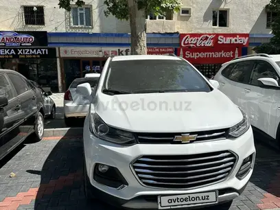 Oq Chevrolet Tracker, 1 pozitsiya 2019 yil, КПП Avtomat, shahar Samarqand uchun 14 000 у.е. id5165341