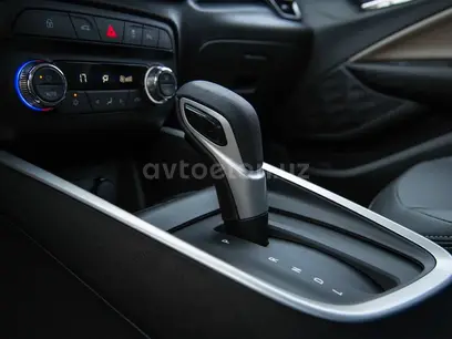Черный Chevrolet Tracker, 3 позиция 2024 года, КПП Автомат, в Янгибазарский район за ~22 721 y.e. id5185466