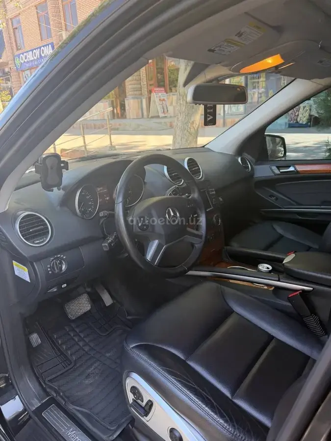 Mercedes-Benz ML 350 — 3