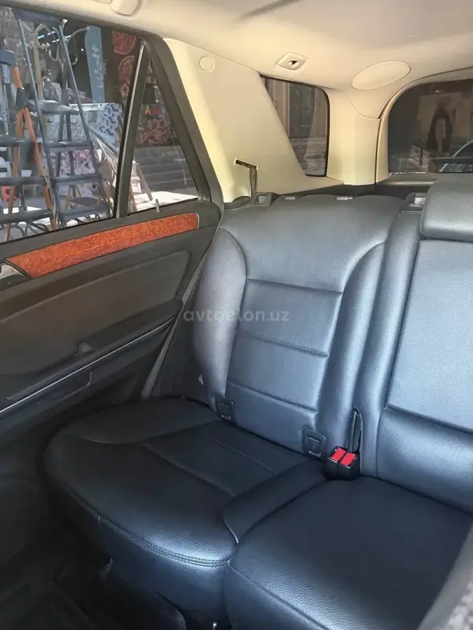 Mercedes-Benz ML 350 — 4
