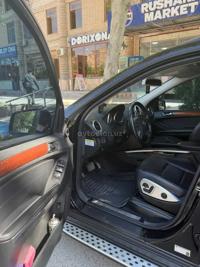 Mercedes-Benz ML 350 — 7