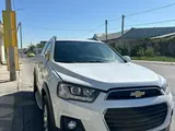 Молочный цвет Chevrolet Captiva, 4 позиция 2018 года, КПП Автомат, в Бухара за 16 500 y.e. id6614756, Фото №1