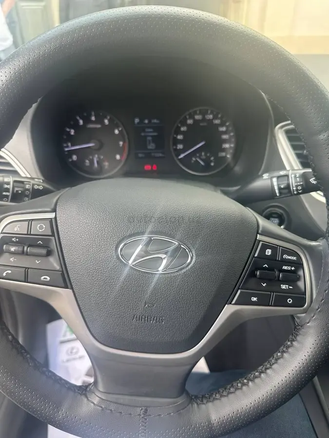 Hyundai Accent 2020 — 5