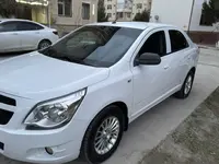 Белый Chevrolet Cobalt, 1 позиция 2018 года, КПП Механика, в Навои за 8 200 y.e. id7020565