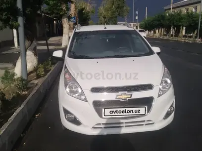 Белый Chevrolet Spark, 4 позиция 2019 года, КПП Автомат, в Фергана за 9 800 y.e. id5139614