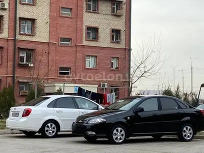 Черный Chevrolet Gentra, 3 позиция 2024 года, КПП Автомат, в Ташкент за 15 000 y.e. id4698553