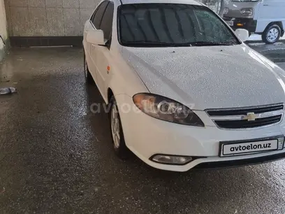 Белый Chevrolet Gentra, 3 позиция 2022 года, КПП Автомат, в Коканд за 12 500 y.e. id5220158