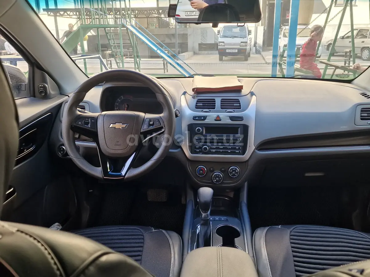 Chevrolet Cobalt 2022 — 4