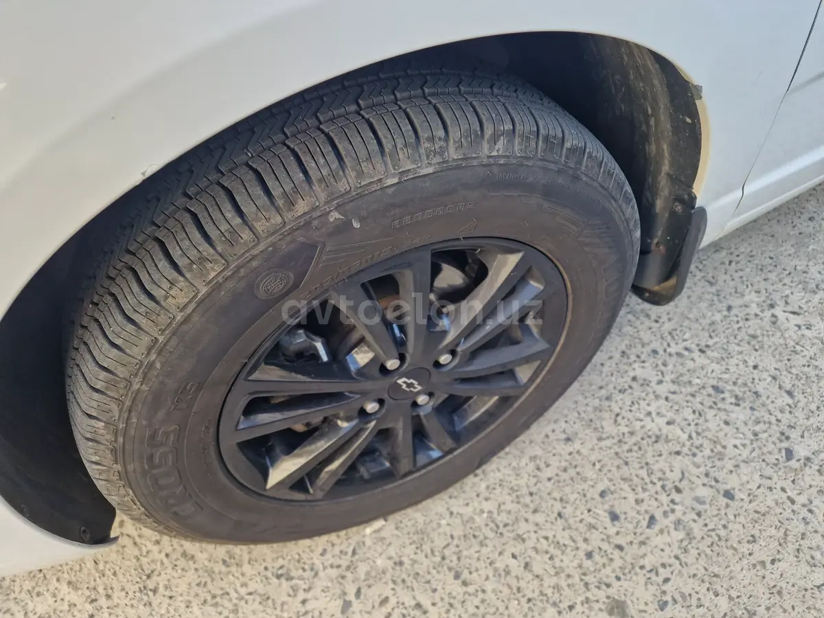 Chevrolet Cobalt 2022 — 5