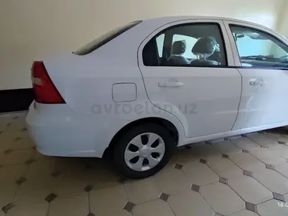 Белый Chevrolet Nexia 3, 2 позиция 2022 года, КПП Механика, в Карши за ~10 626 y.e. id4996364