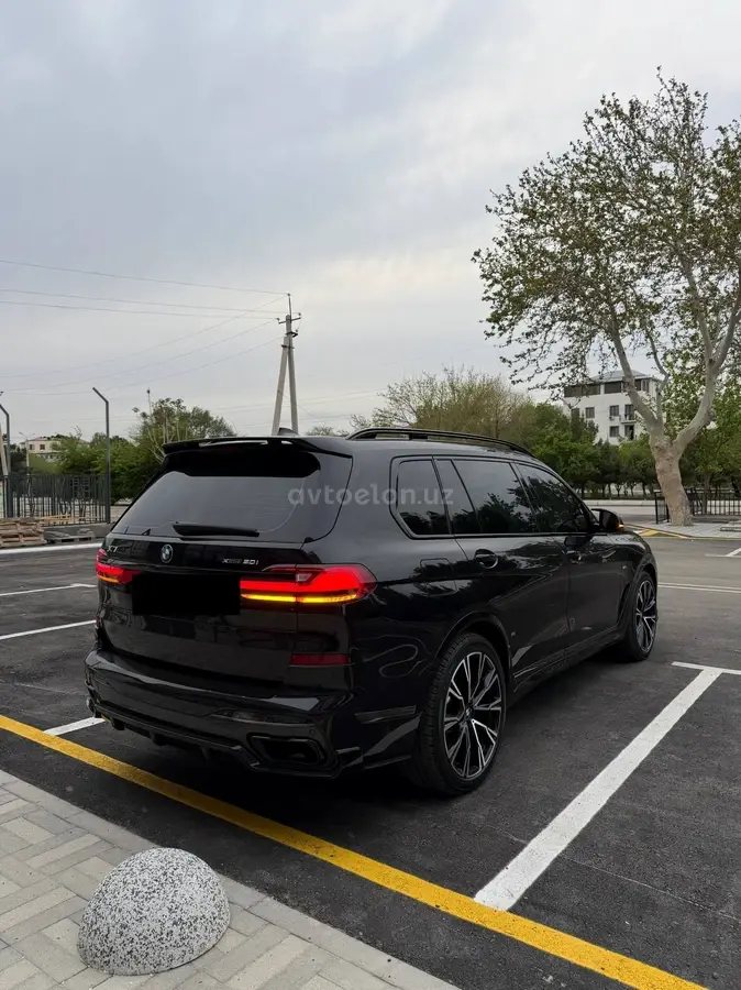 BMW X7 — 5