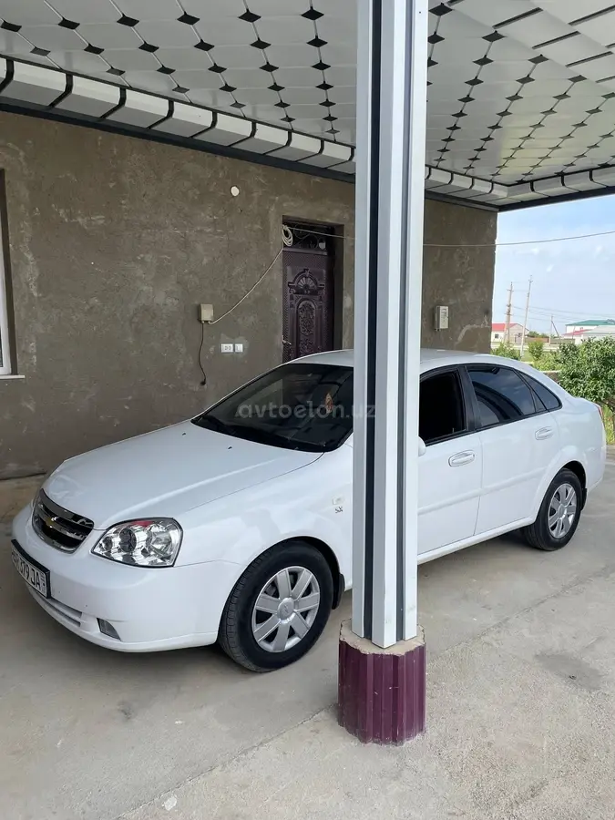 Daewoo Lacetti — 4