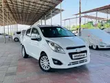 Белый Chevrolet Spark, 2 позиция 2020 года, КПП Механика, в Наманган за 7 450 y.e. id6438700, Фото №1