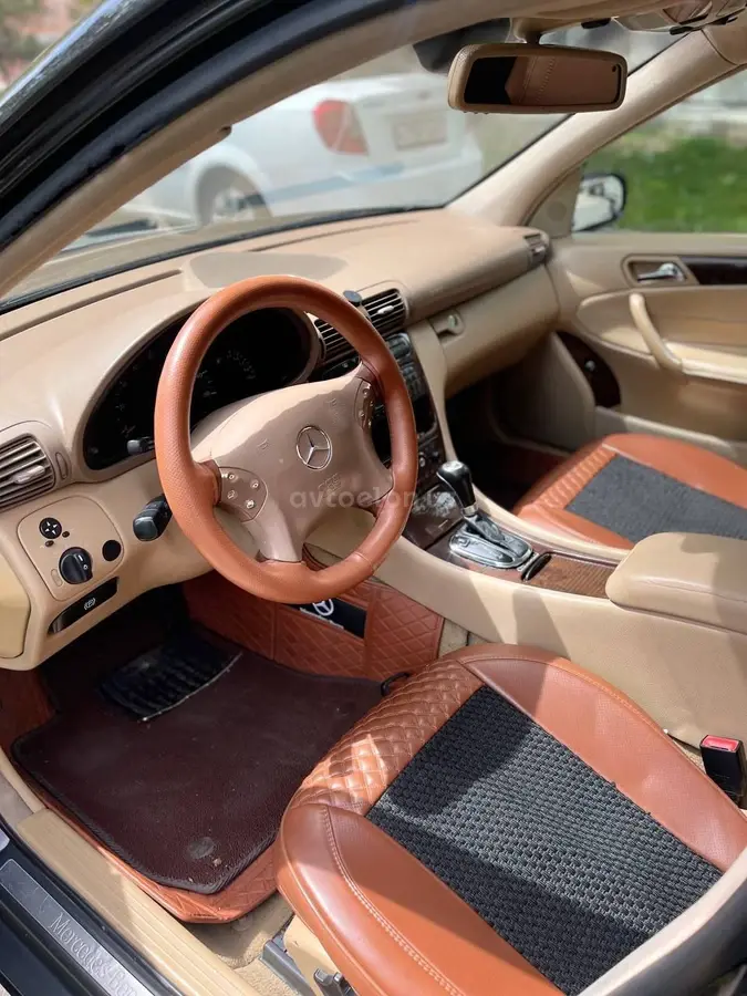 Mercedes-Benz C 240 — 5