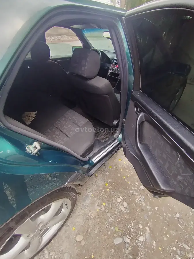 Mercedes-Benz C 180 — 5