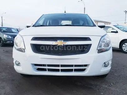 Белый Chevrolet Cobalt, 2 позиция 2024 года, КПП Механика, в Навои за ~12 105 y.e. id5078409