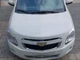 Белый Chevrolet Cobalt, 4 позиция 2024 года, КПП Автомат, в Навои за ~11 660 y.e. id5171531, Фото №1