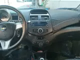 Белый Chevrolet Spark, 2 позиция 2012 года, КПП Механика, в Андижан за 6 000 y.e. id5014998, Фото №1
