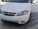 Белый Chevrolet Gentra, 1 позиция 2023 года, КПП Механика, в Шурчинский район за 13 000 y.e. id5227548