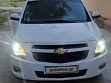 Белый Chevrolet Cobalt, 2 позиция 2014 года, КПП Механика, в Навои за 8 300 y.e. id5185620, Фото №1