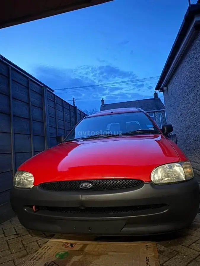 Ford Escort — 3