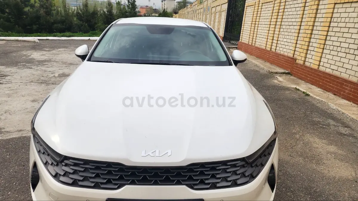 Kia K5 — 6